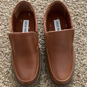 BRAND NEW SHOES FOR LITTLE BOY, Size 13